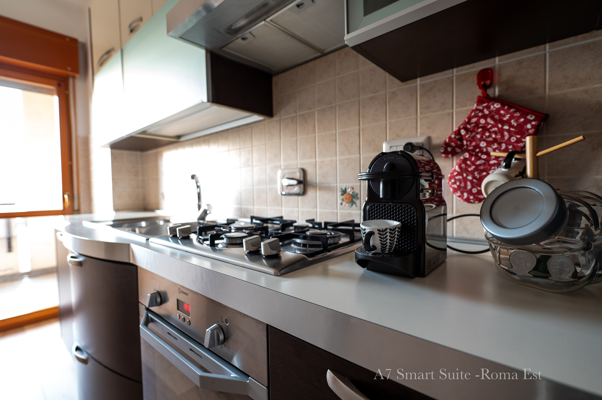 Cucina attrezzata di A7 Smart Suite Roma Est